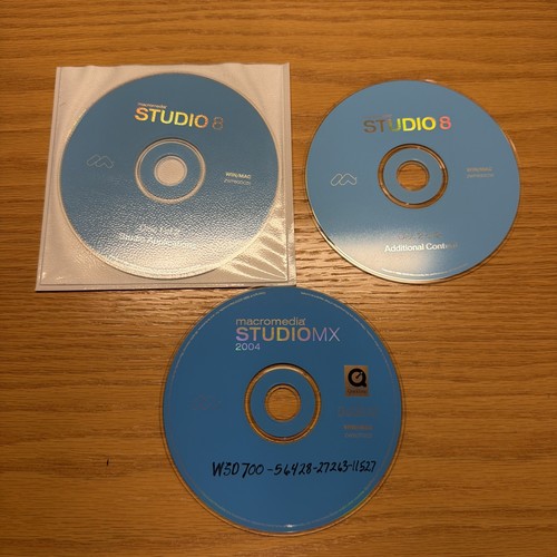 Macromedia studio studiomx - macromedia,